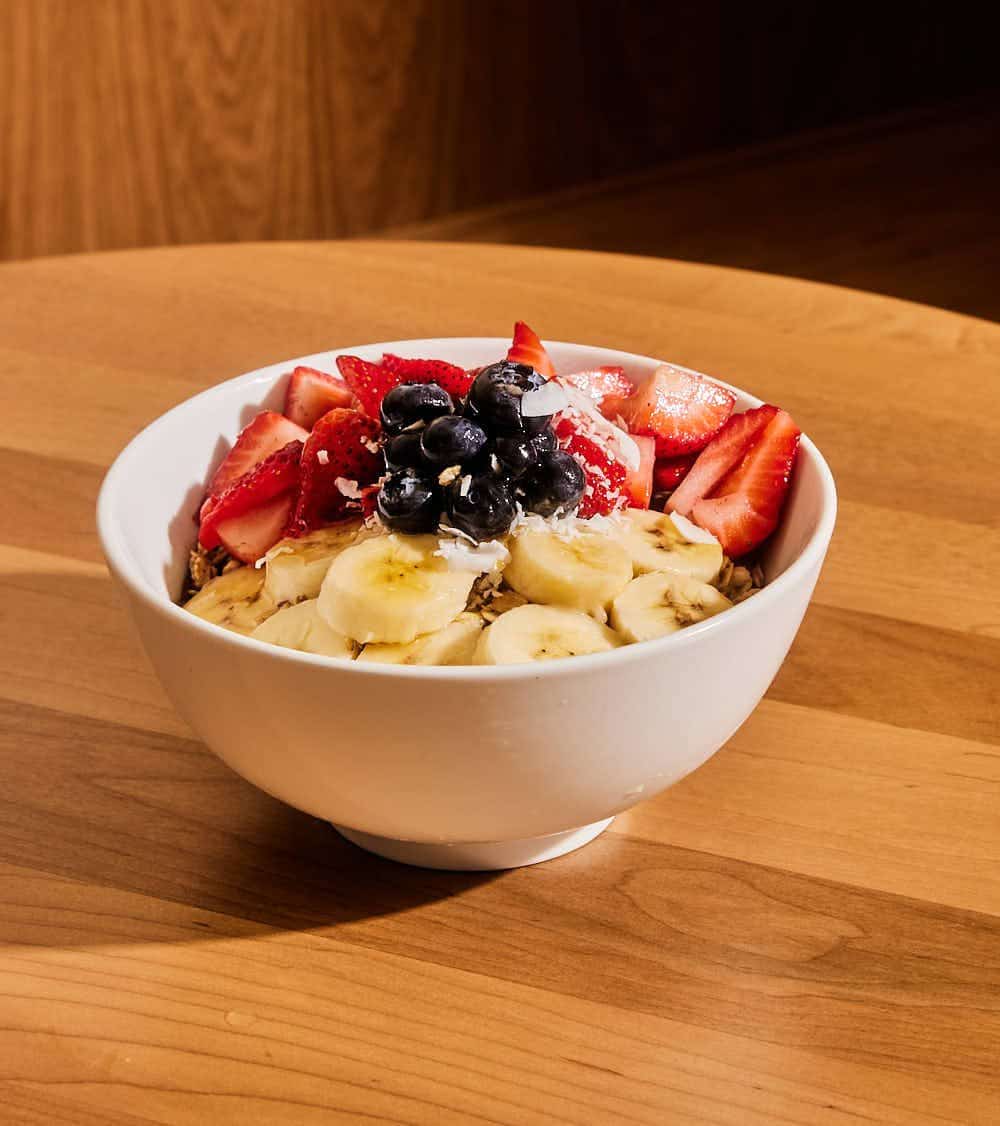 Dae Bowl açaí bowl with strawberries, blueberries, banana and coconut